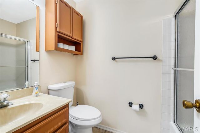 2339 Kratky Road A, St Louis, MO 63114