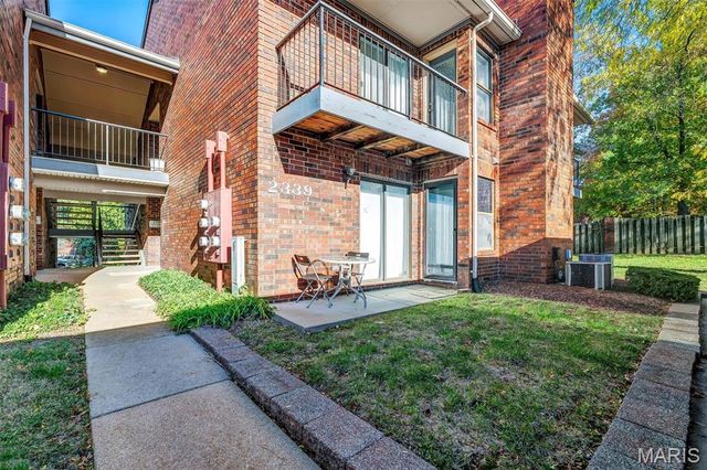 2339 Kratky Road A, St Louis, MO 63114