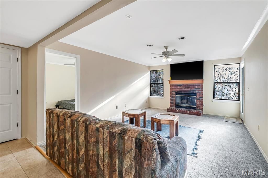 2339 Kratky Road A, St Louis, MO 63114