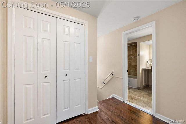 1004 Wimbleton Drive, Birmingham, MI 48009