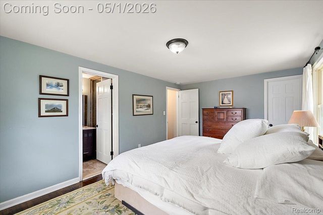 1004 Wimbleton Drive, Birmingham, MI 48009