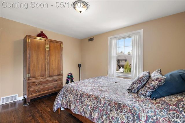 1004 Wimbleton Drive, Birmingham, MI 48009