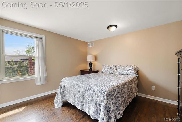 1004 Wimbleton Drive, Birmingham, MI 48009