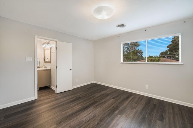6809 Hanover LN, Austin, TX 78723