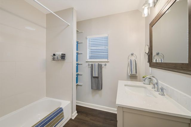 6809 Hanover LN, Austin, TX 78723