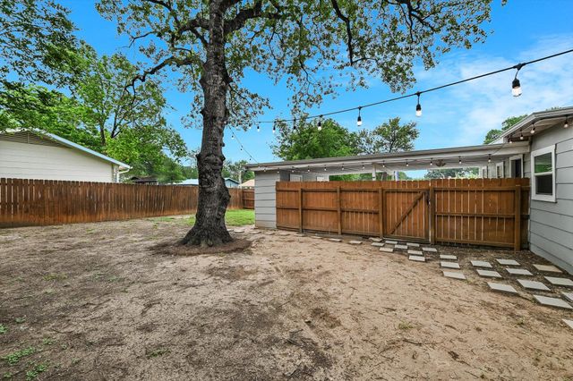 6809 Hanover LN, Austin, TX 78723