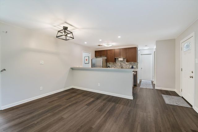 6809 Hanover LN, Austin, TX 78723