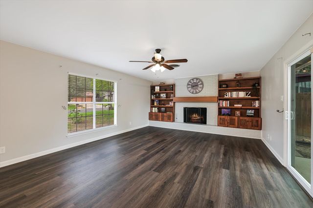 6809 Hanover LN, Austin, TX 78723