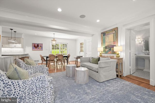 9019 BURDETTE RD, Bethesda, MD 20817