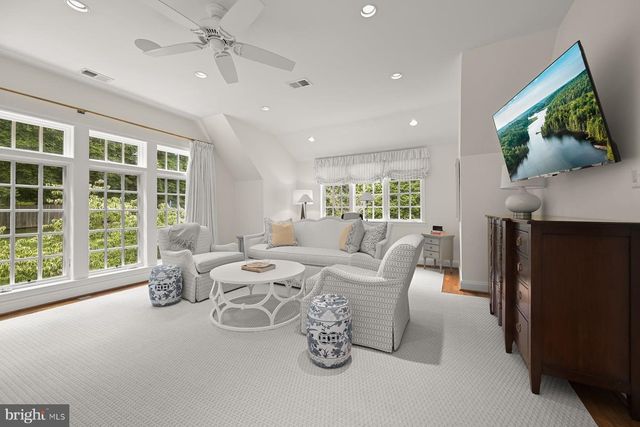 9019 BURDETTE RD, Bethesda, MD 20817
