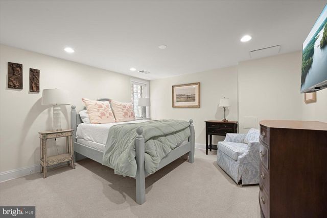 9019 BURDETTE RD, Bethesda, MD 20817