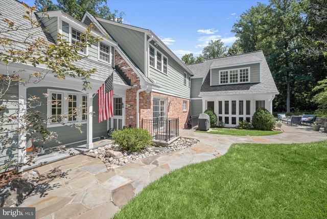 9019 BURDETTE RD, Bethesda, MD 20817