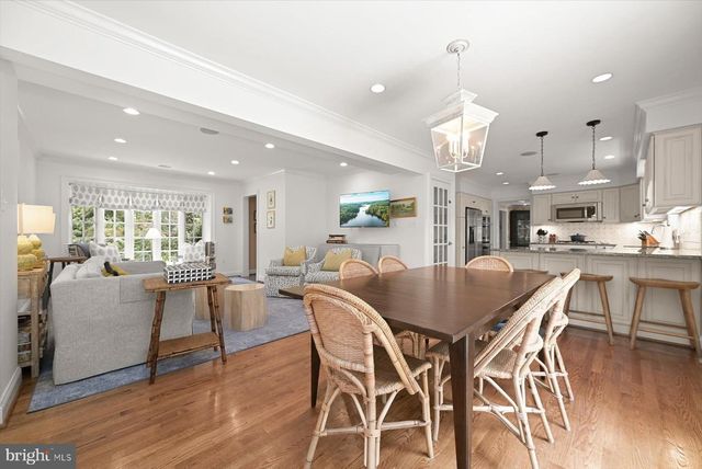 9019 BURDETTE RD, Bethesda, MD 20817