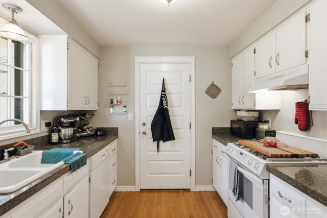 421 E Washington, Mount Vernon, WA 98274