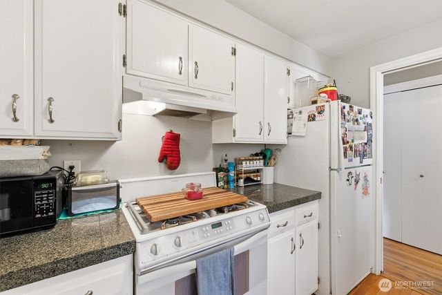 421 E Washington, Mount Vernon, WA 98274