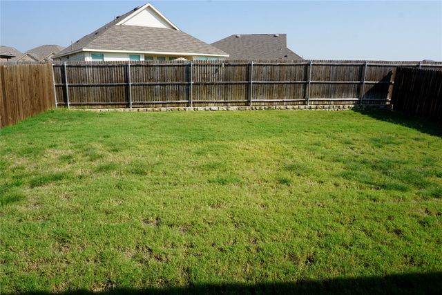 652 Autumnwood Way, Princeton, TX 75407