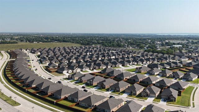 652 Autumnwood Way, Princeton, TX 75407