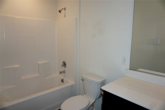 652 Autumnwood Way, Princeton, TX 75407