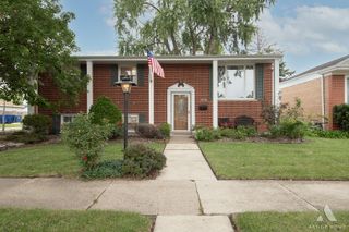 9313 Parkside Avenue, Oak Lawn, IL 60453