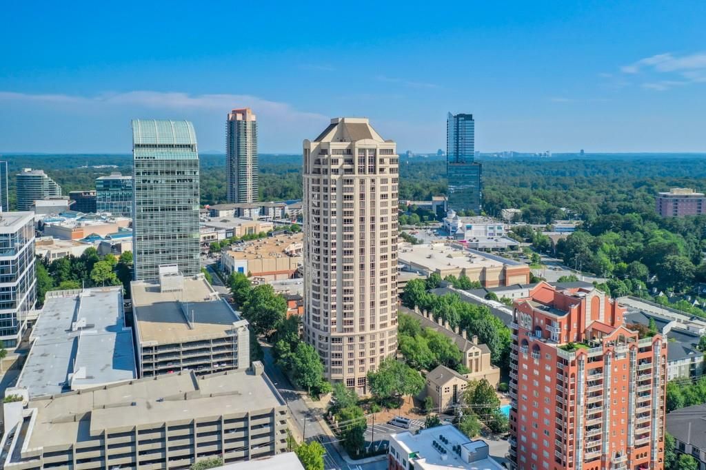 3475 Oak Valley NE Road 530, Atlanta, GA 30326