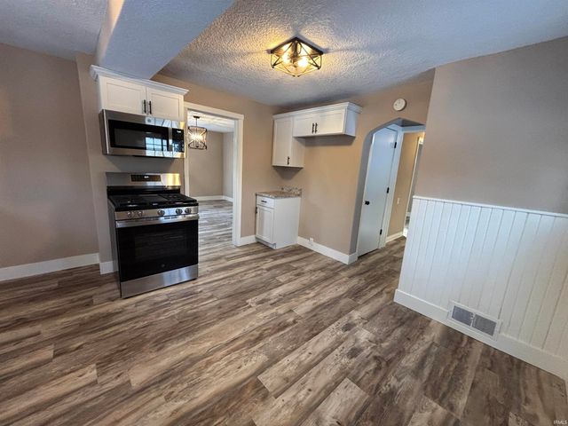 3718 Spruce Drive, Fort Wayne, IN 46809