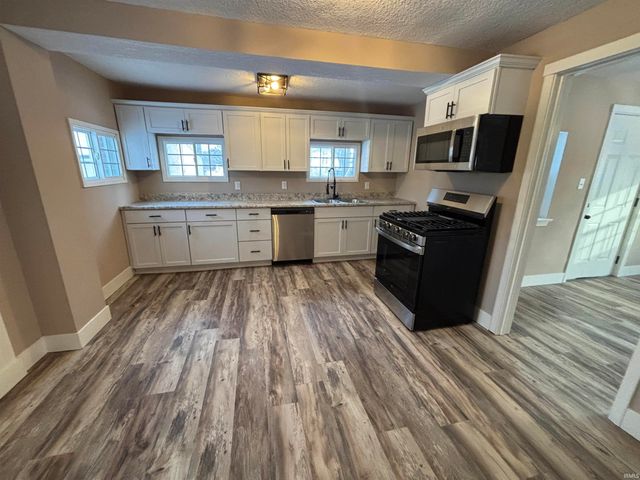 3718 Spruce Drive, Fort Wayne, IN 46809