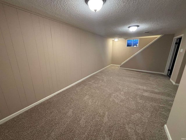 3718 Spruce Drive, Fort Wayne, IN 46809