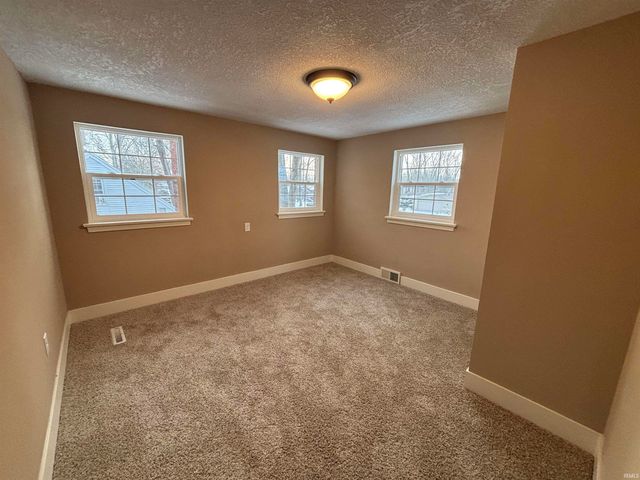 3718 Spruce Drive, Fort Wayne, IN 46809