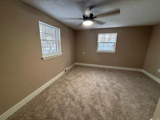 3718 Spruce Drive, Fort Wayne, IN 46809