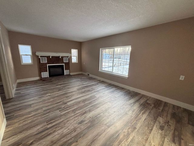 3718 Spruce Drive, Fort Wayne, IN 46809