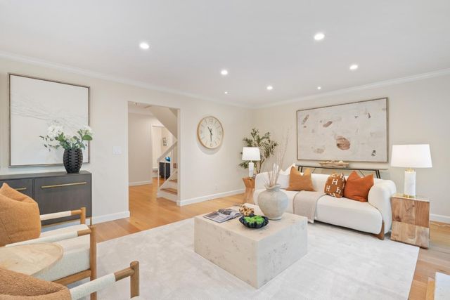 1909 Milano Way, Mountain View, CA 94040