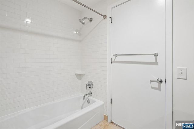 1215 Hudson Park, Edgewater, NJ 07020