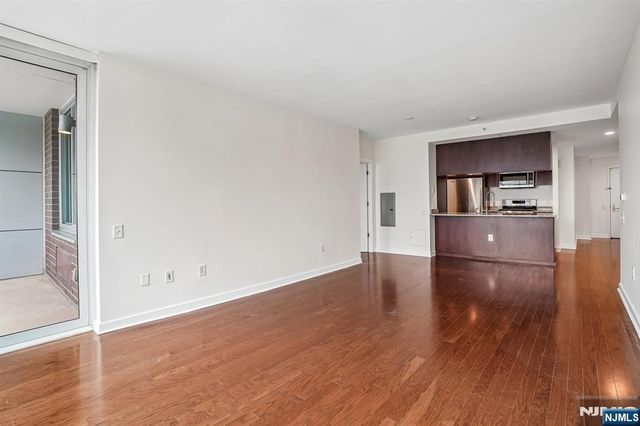1215 Hudson Park, Edgewater, NJ 07020