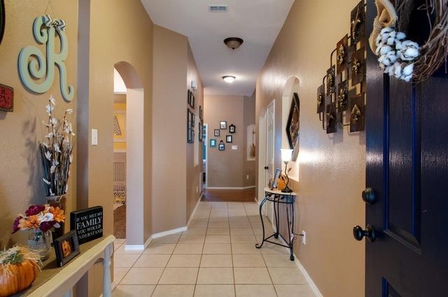 6100 Photinia Avenue, Denton, TX 76208