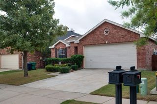 6100 Photinia Avenue, Denton, TX 76208