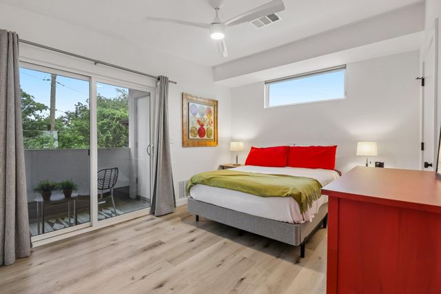 1406 Camelot CIR 2, Austin, TX 78745