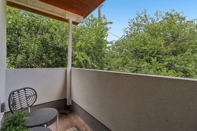 1406 Camelot CIR 2, Austin, TX 78745