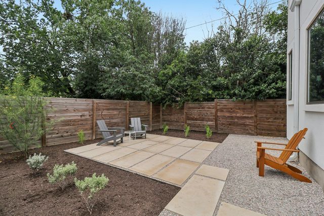 1406 Camelot CIR 2, Austin, TX 78745
