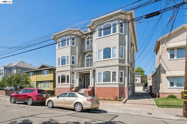 2021 Clinton Ave, Alameda, CA 94501