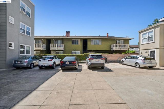 2021 Clinton Ave, Alameda, CA 94501