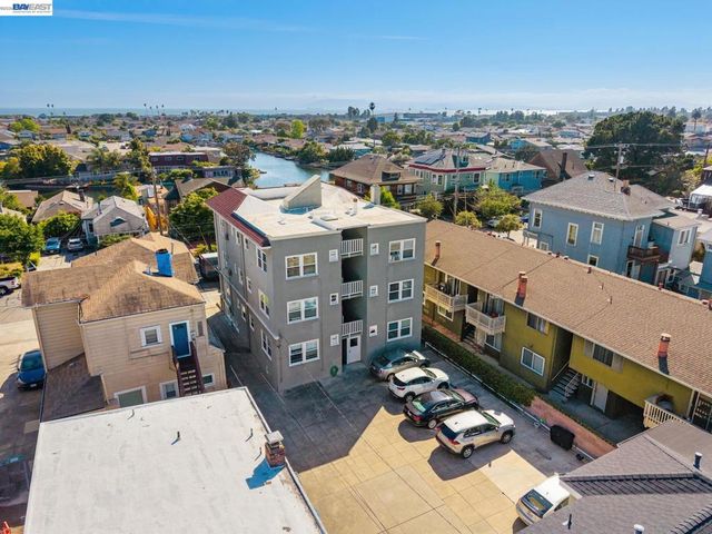 2021 Clinton Ave, Alameda, CA 94501
