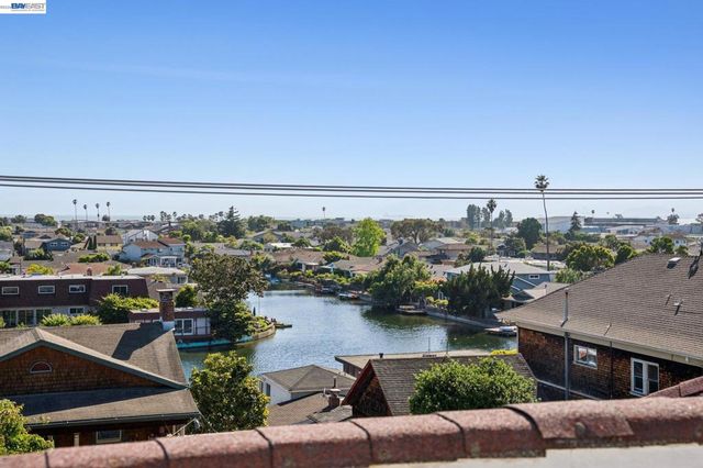 2021 Clinton Ave, Alameda, CA 94501