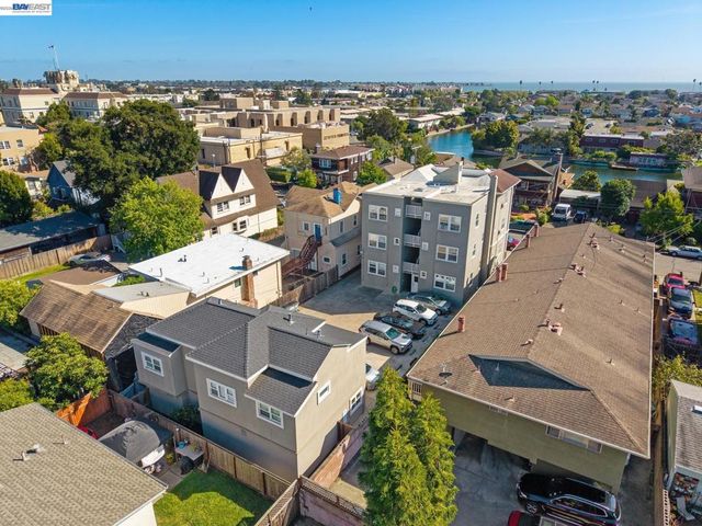 2021 Clinton Ave, Alameda, CA 94501