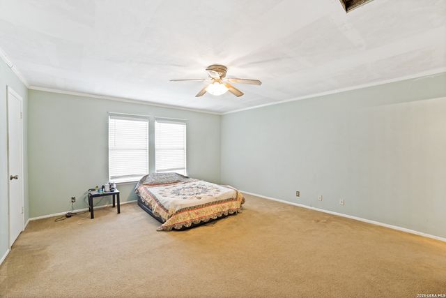 9818 KENBRIDGE DR, San Antonio, TX 78250