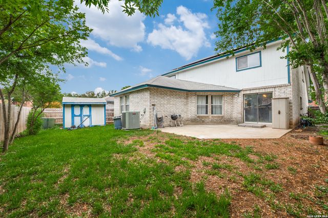 9818 KENBRIDGE DR, San Antonio, TX 78250