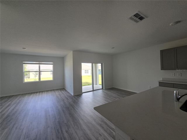 231 TAYLOR GROVES STREET, Lake Wales, FL 33898