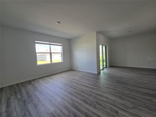 231 TAYLOR GROVES STREET, Lake Wales, FL 33898