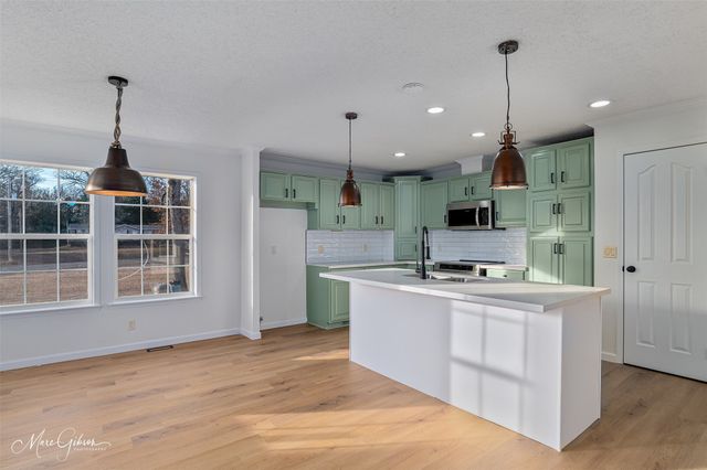 5460 Chuck A Drive, Shreveport, LA 71129