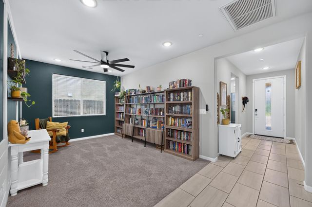 4113 Sussex Avenue, Clovis, CA 93619