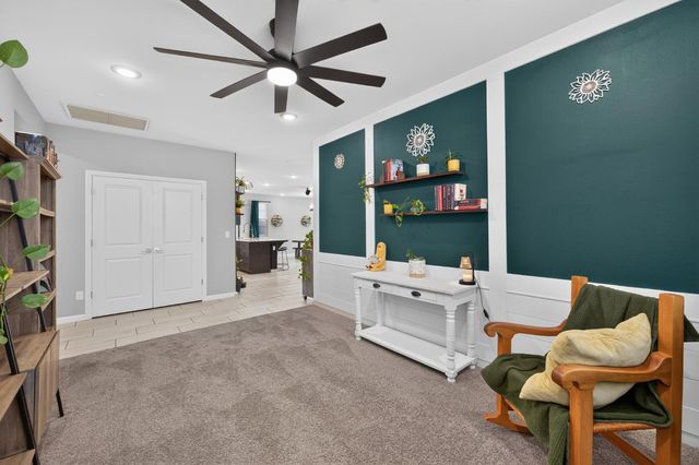 4113 Sussex Avenue, Clovis, CA 93619